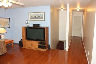 1123 Little Magothy View in Annapolis, MD - Building Photo - Building Photo