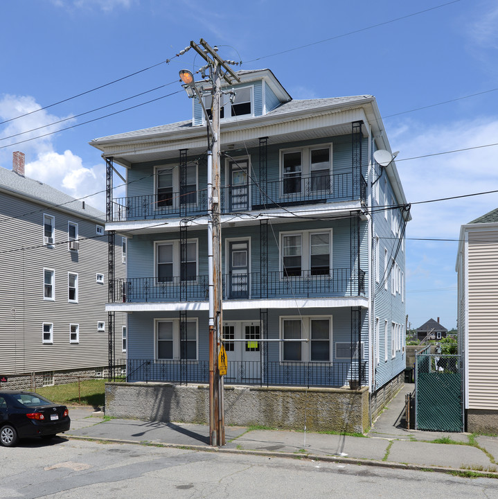 8-10 Madeira Ave in New Bedford, MA - Building Photo