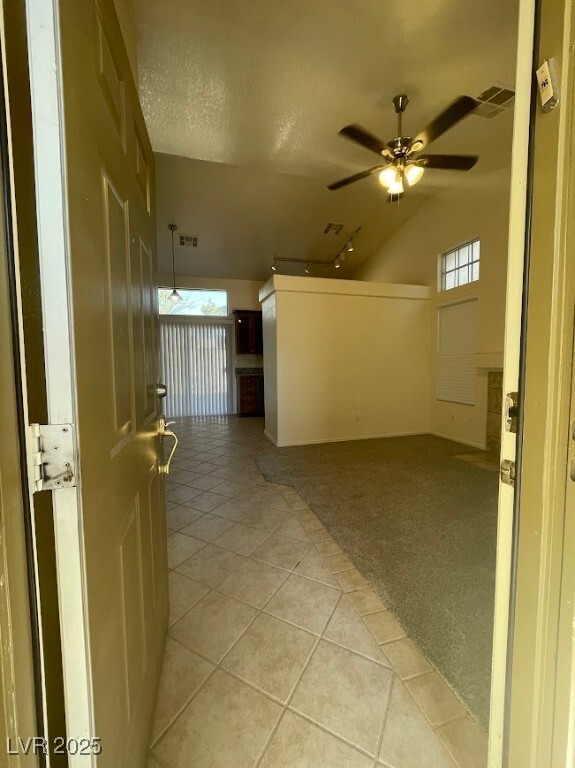 24 Knightsboro Rd in Henderson, NV - Foto de edificio - Building Photo