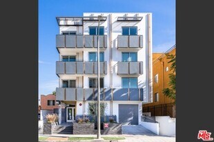 838 N Hudson Ave in Los Angeles, CA - Building Photo
