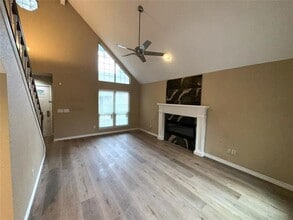 17725 Windflower Way in Dallas, TX - Building Photo - Building Photo