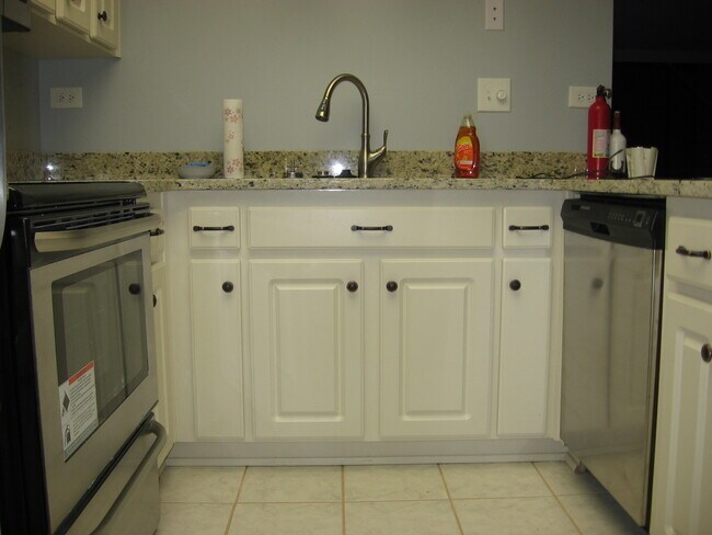 500 Treasure Island Causeway, Unit 504 in Treasure Island, FL - Building Photo - Building Photo