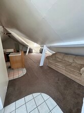 24 N 3rd St, Unit E in Womelsdorf, PA - Building Photo - Building Photo