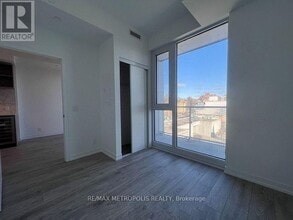 2020-2020 Bathurst St in Toronto, ON - Building Photo - Building Photo