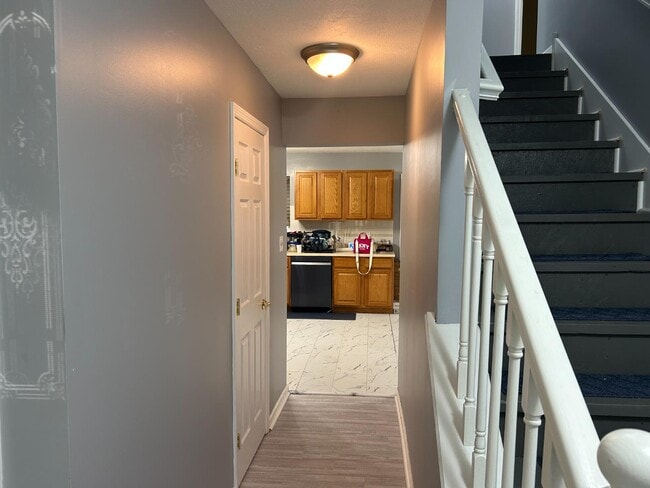 9221 Westwood Dr in Tobyhanna, PA - Building Photo - Building Photo