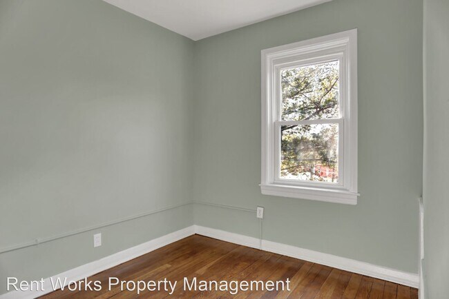 513 Bridgeview Rd photo'