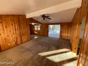 114 Palmetto Dr in Cedar Point, NC - Building Photo - Building Photo