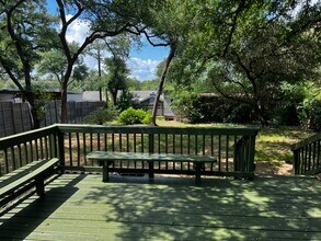 2605 W 49th St in Austin, TX - Building Photo - Building Photo