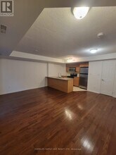 11-111 Ruttan St in Toronto, ON - Building Photo - Building Photo