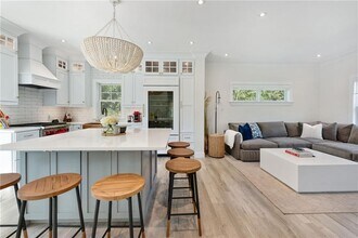 5 Sylvan Terrace in Newport, RI - Building Photo - Building Photo