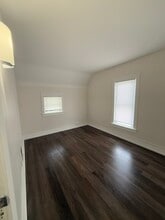 425 W Lawrence St in Mishawaka, IN - Building Photo - Building Photo