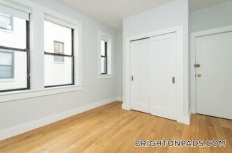12 Elko St, Unit 01 in Boston, MA - Building Photo - Building Photo