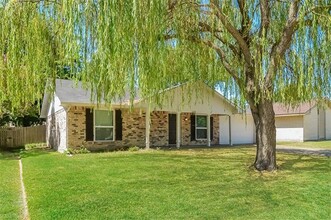 1520 Fairfield Dr in Plano, TX - Building Photo - Building Photo