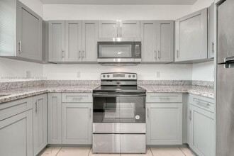 14708 NE 7th Ave, Unit 14708 in Miami, FL - Building Photo - Building Photo