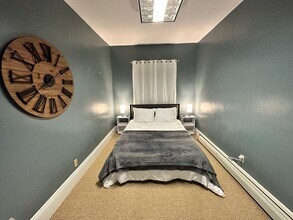 112 Silver St in Waterville, ME - Building Photo - Building Photo