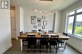 614 Mikinak Rd in Ottawa, ON - Building Photo - Building Photo