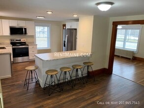 54 Western Ave in Hampden, ME - Building Photo - Building Photo