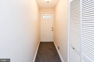 49 Hawthorne Ct NE in Washington, DC - Building Photo - Building Photo