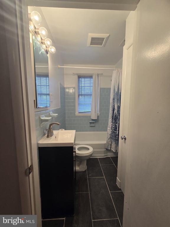 8109 Valley Ln in Ellicott City, MD - Building Photo - Building Photo