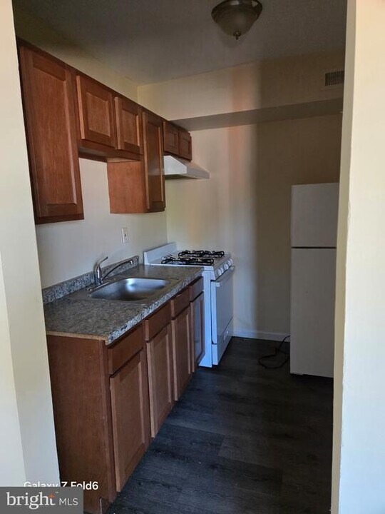 5018 Denmore Ave in Baltimore, MD - Building Photo