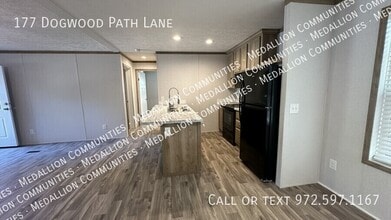 177 Dogwood Path Ln in Hendersonville, NC - Building Photo - Building Photo