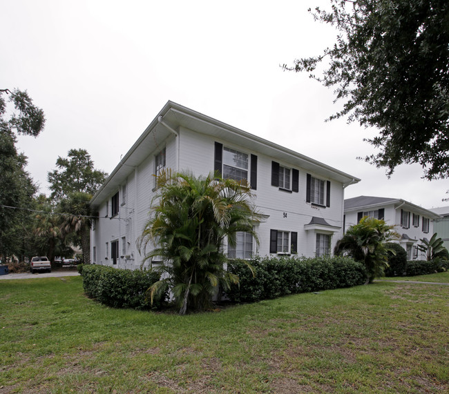 Columbia Crest Apartments in Orlando, FL - Building Photo - Building Photo