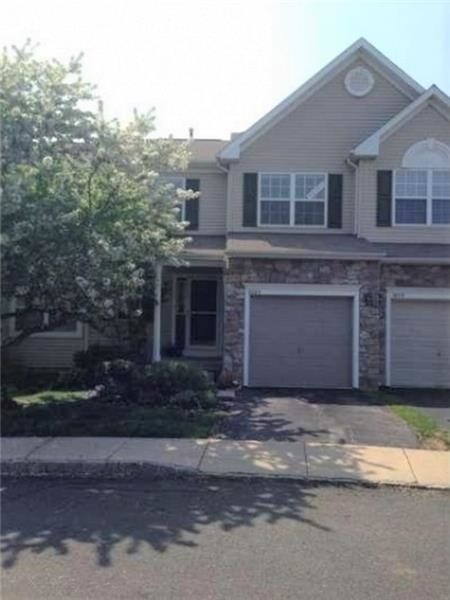 3024 Juniper Ln in Phoenixville, PA - Foto de edificio - Building Photo