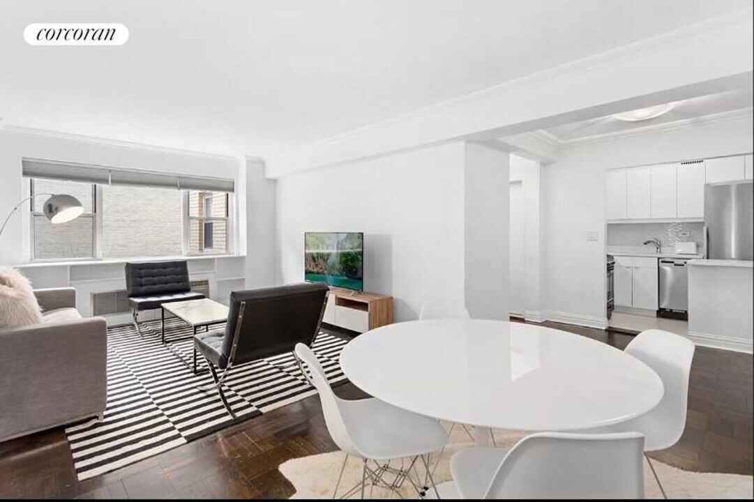 301 E 66th St in New York, NY - Building Photo