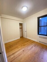 141 E 56th St in New York, NY - Building Photo - Building Photo