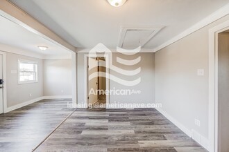 130 Penneman Ave in Elizabeth, PA - Foto de edificio - Building Photo