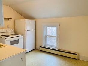 284 Sycamore St in Tiffin, OH - Foto de edificio - Building Photo