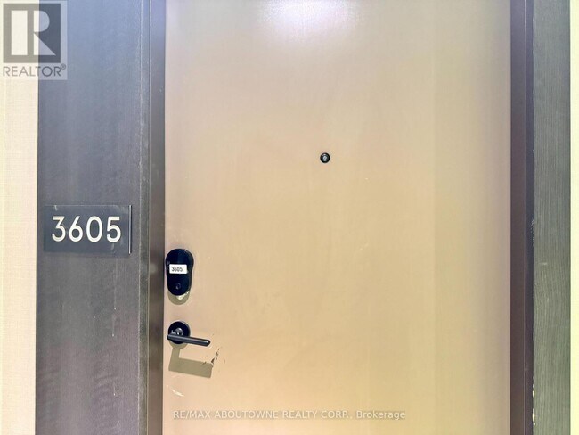 4015 The Exchange in Mississauga, ON - Building Photo - Building Photo