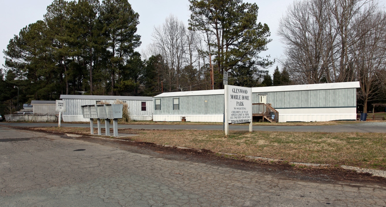 Glenwood Mobile Home Park in Durham, NC - Building Photo