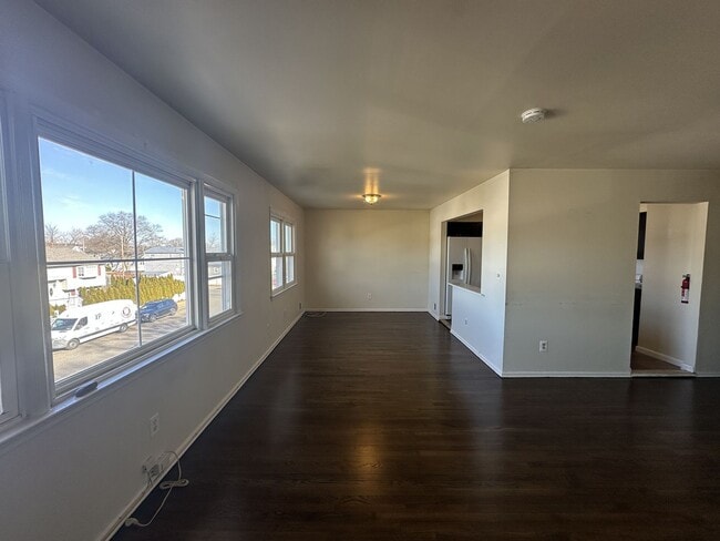 12 Lincoln Ave in Keansburg, NJ - Building Photo - Building Photo