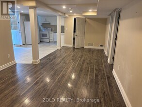 50 Dundalk Crescent in Brampton, ON - Building Photo - Building Photo