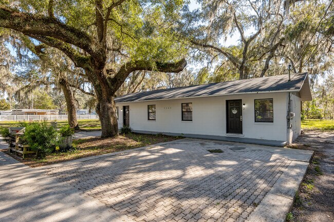 property at 5600 NE 32nd St
