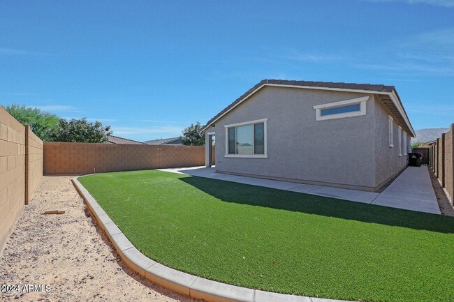 1352 E Maldonado Dr in Phoenix, AZ - Building Photo - Building Photo