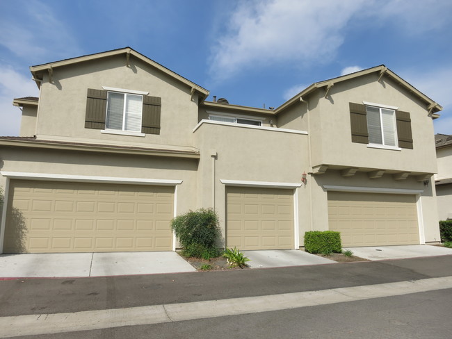 Tapestry at Silverwood in Turlock, CA - Building Photo - Building Photo