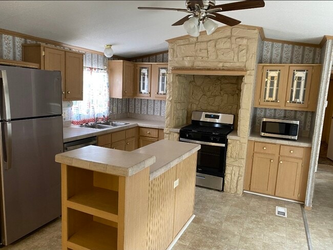 2313 N Stockton Ave in Odessa, TX - Building Photo - Building Photo