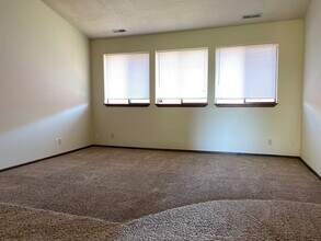 1550 32nd Ave in Longview, WA - Building Photo - Building Photo