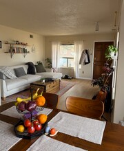 1708 S Lee St in Lakewood, CO - Foto de edificio - Building Photo