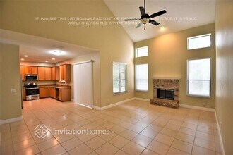 900 Oak Chase Dr in Orlando, FL - Foto de edificio - Building Photo