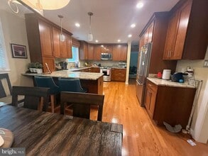 1701 Pebble Beach Dr in Vienna, VA - Building Photo - Building Photo