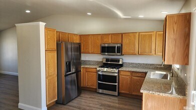 5910 Poinsettia Ct in Sun Valley, NV - Building Photo - Building Photo