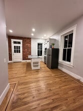 1234 S 1st St, Unit #2 in Louisville, KY - Foto de edificio - Building Photo