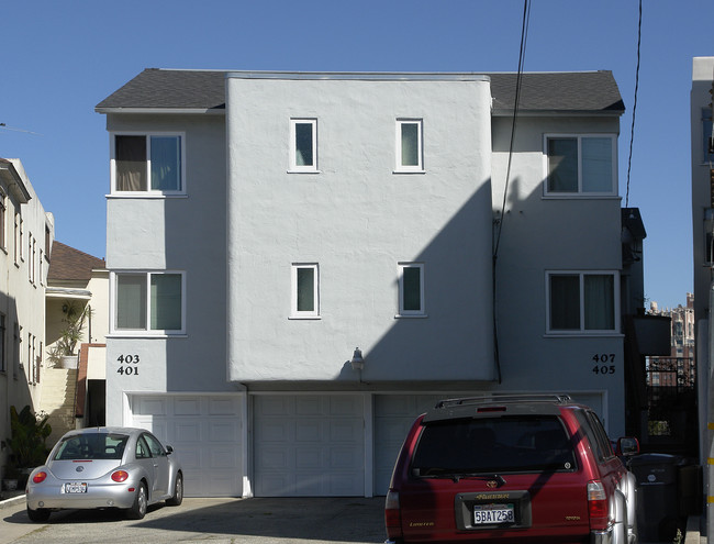 401-407 Wayne Ave in Oakland, CA - Foto de edificio - Building Photo