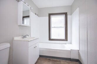 9005 Union in Cleveland, OH - Building Photo - Building Photo