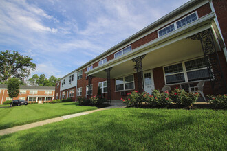 Lake of the Woods in Mount Healthy, OH - Building Photo - Building Photo