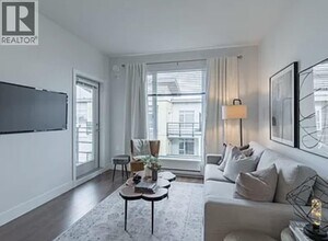 5355 Lane St in Burnaby, BC - Building Photo - Building Photo