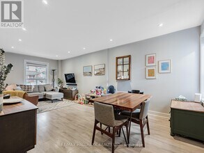 263 Springdale Blvd in Toronto, ON - Building Photo - Building Photo